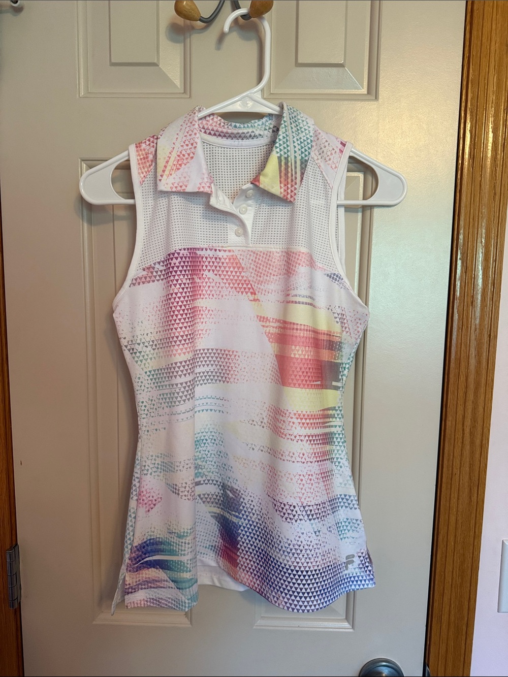 NWT Fila Sleeveless Collared Performance Top in Pastel Multicolor